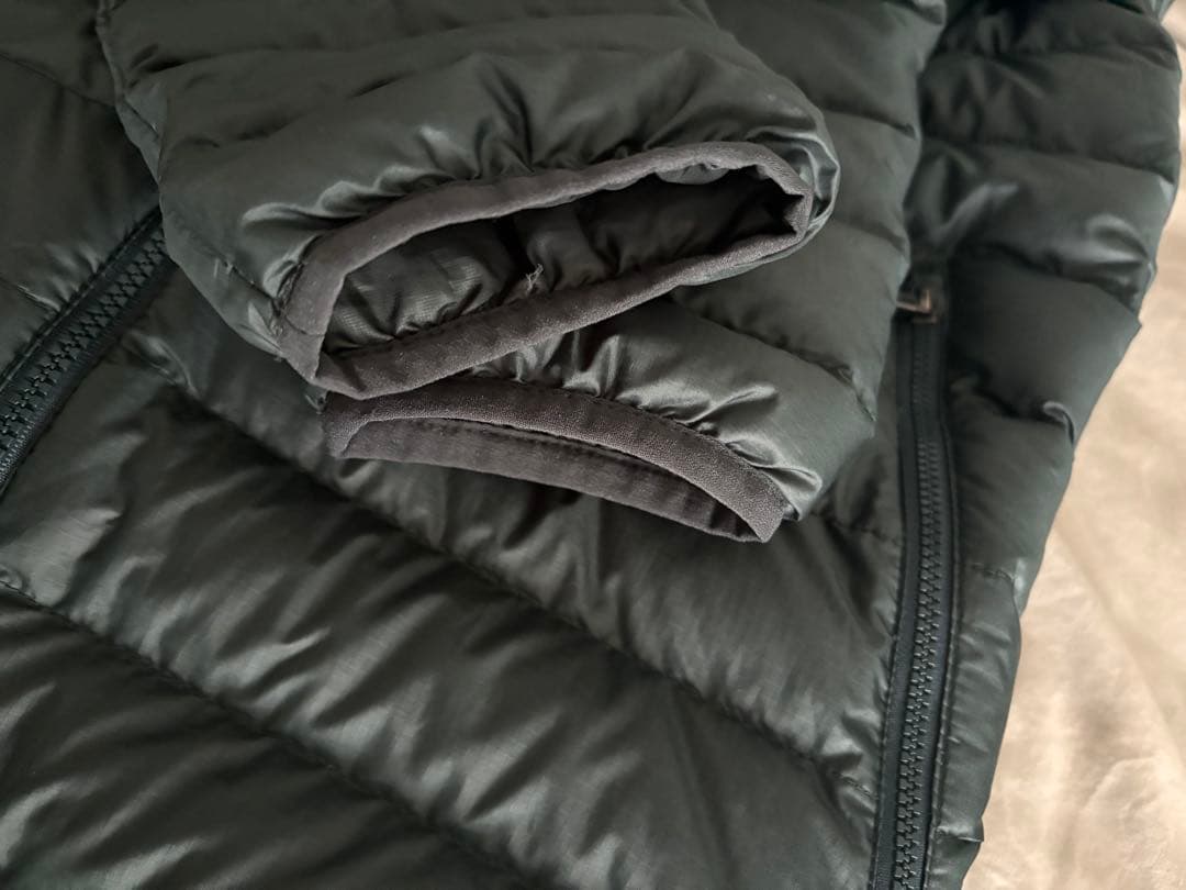 t*i様 パタゴニア　ダウンセーターフーディ　S