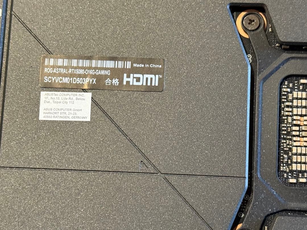 ASUS ROG ASTRAL GeForce RTX 5080 ROP欠けなし