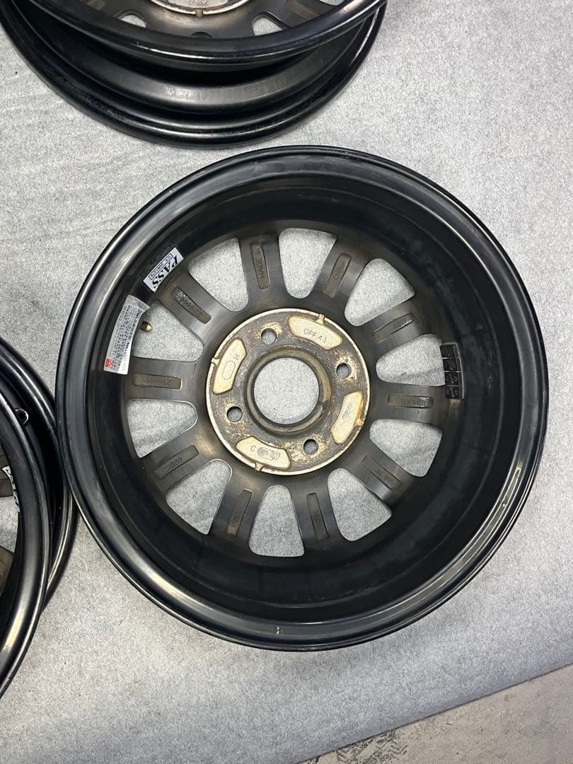 ドゥオール　フェニーチェ　RX1 12inch 4本 軽バン用。