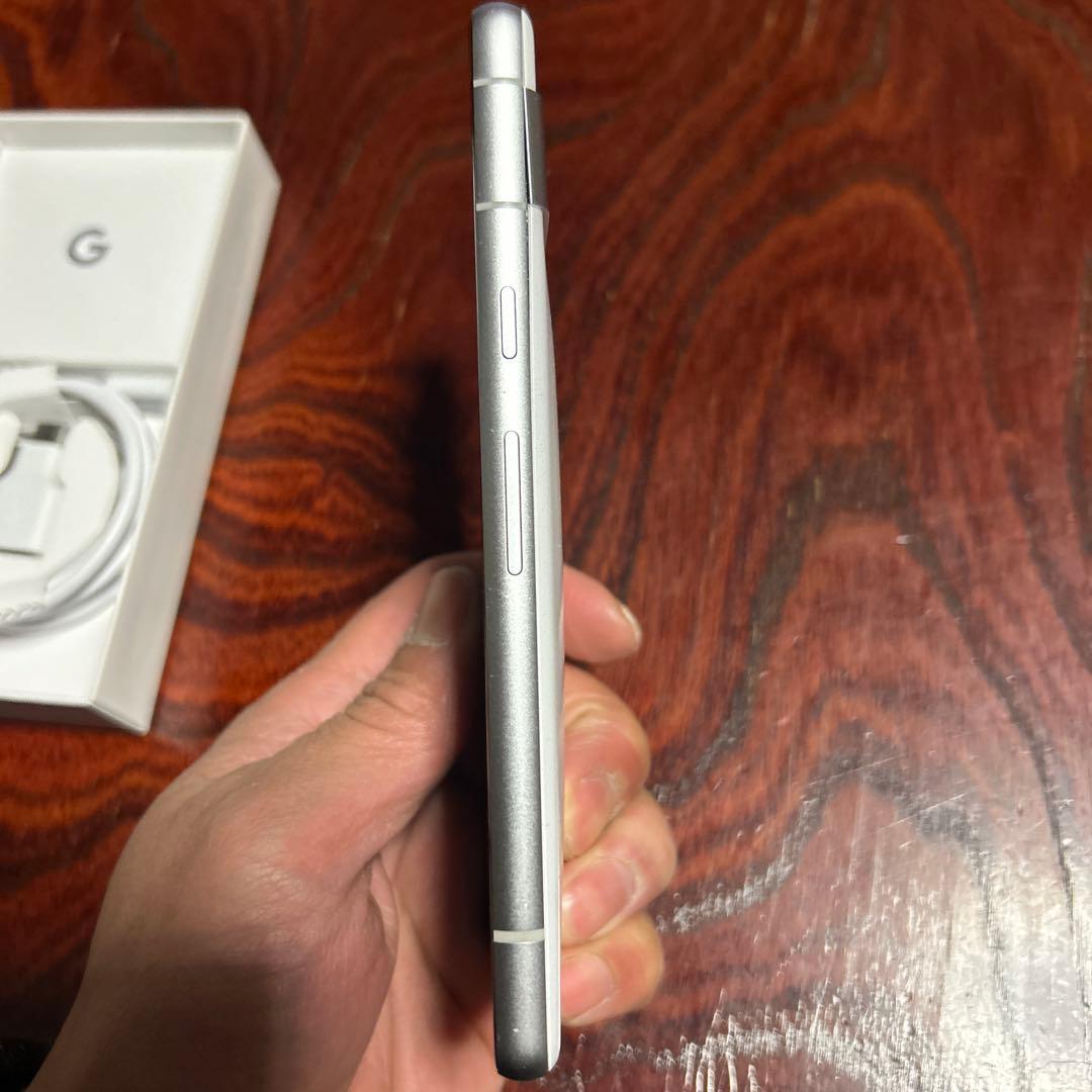 Google Pixel 7a ホワイト 充電ケーブル付き