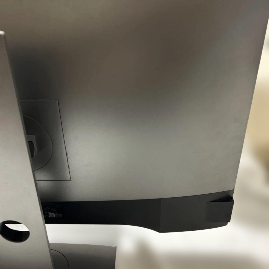 Dell U2720QM 27インチ 4K モニター