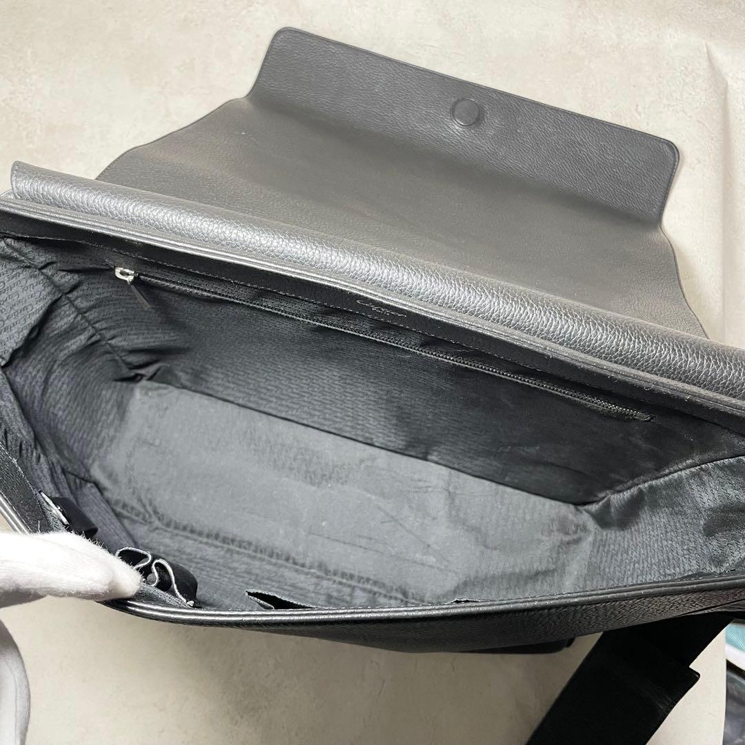 Cartier カルティエ パシャ ショルダーバッグ レザー ブラック メンズ