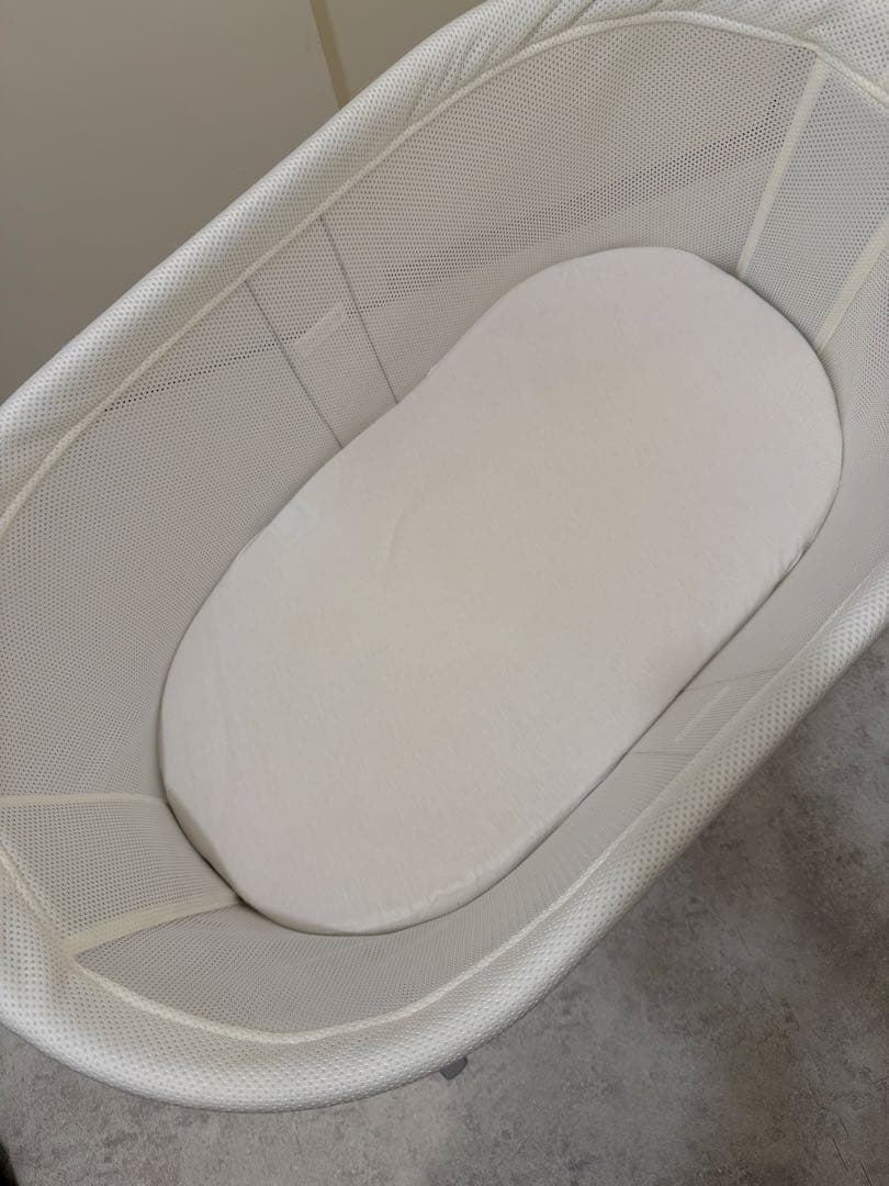 【美品】ベビービョルン クレードルハーモニー　ベビーベッド