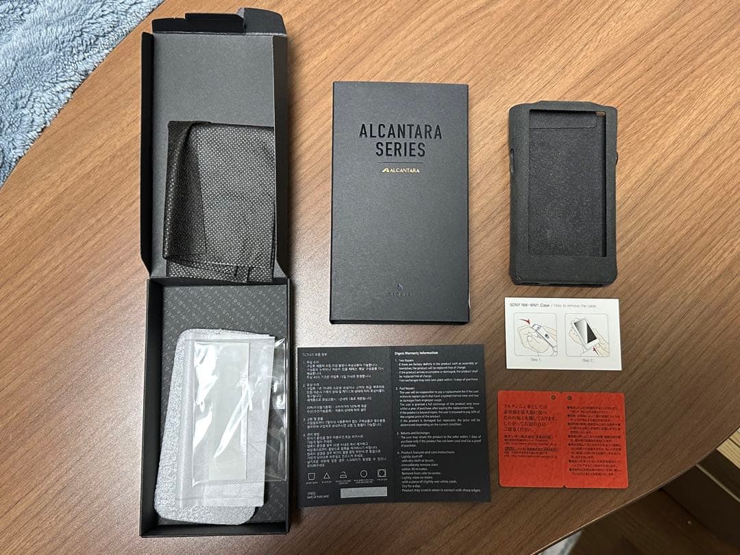 ポータブルプレーヤー Dignis Alcantara Case for NW-WM1