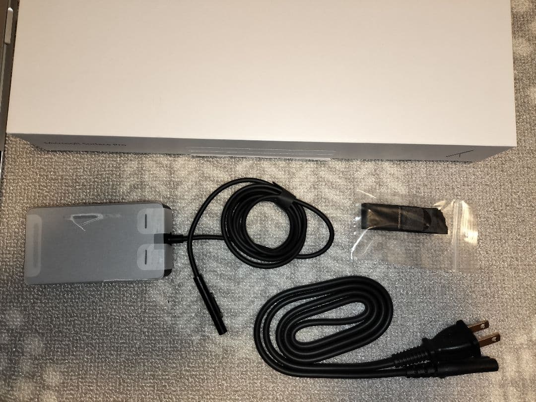 未使用品 Surface Pro 11 13インチ 16GB 256GB