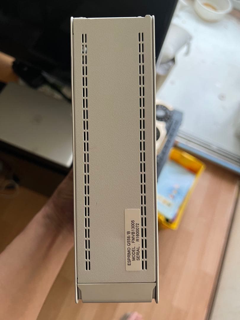 Fujitsu Esprimo ホワイト ノートPC