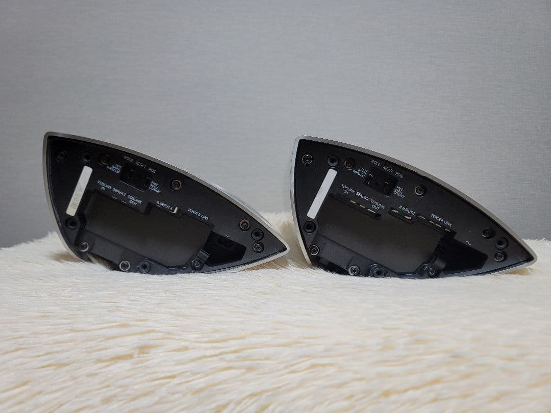 Bang&Olufsen Beolab 17（デスクスタンド付き）