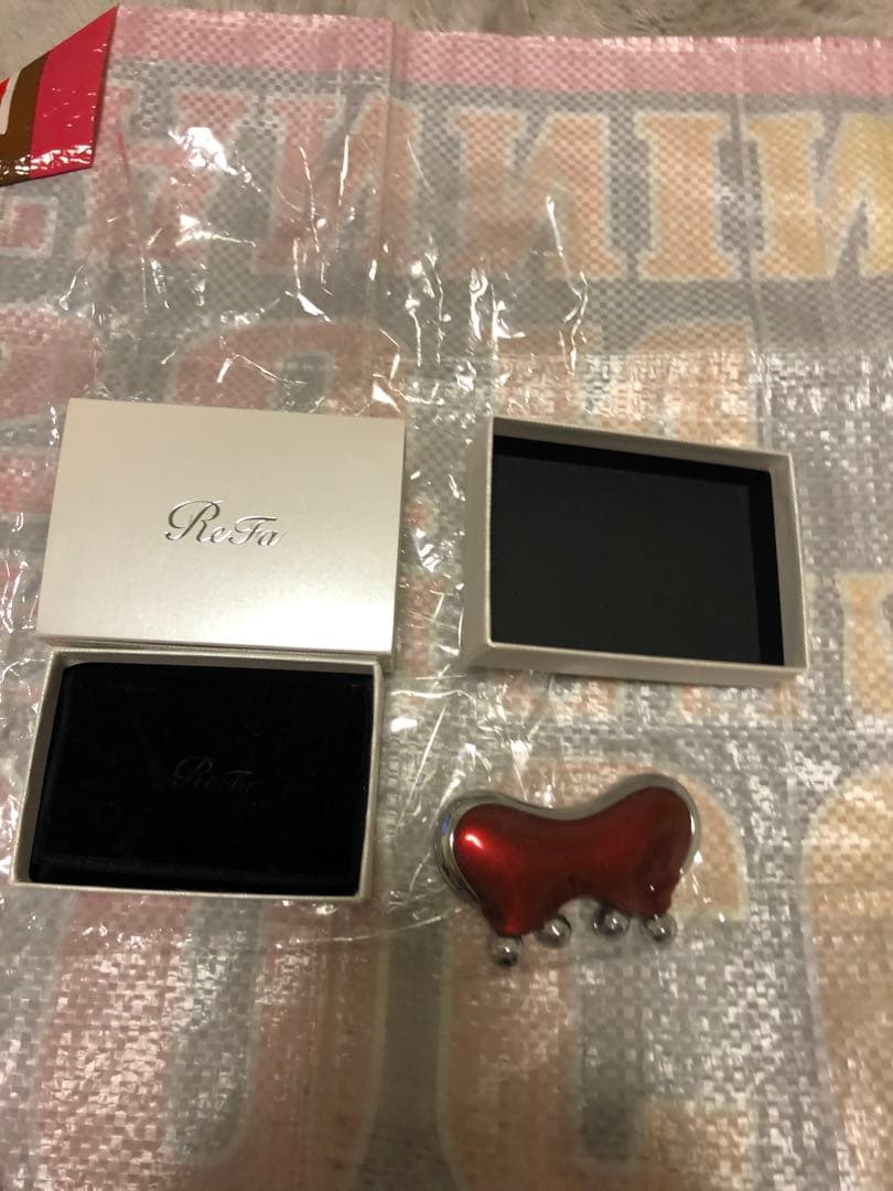 ReFa レッド 美顔ローラー 専用ケース付き