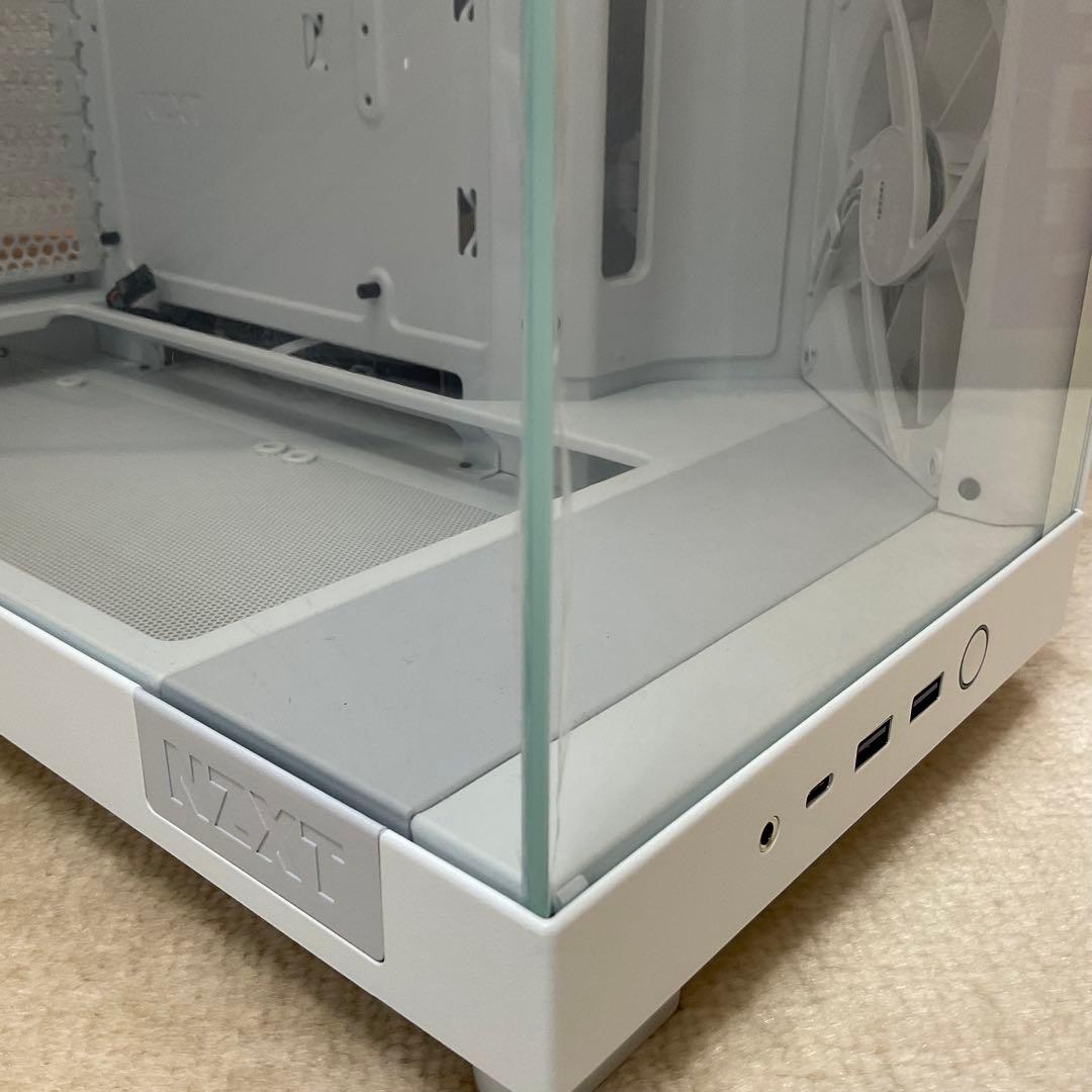 【美品】NZXT H6 Flow CC-H61FW-01 （ホワイト）