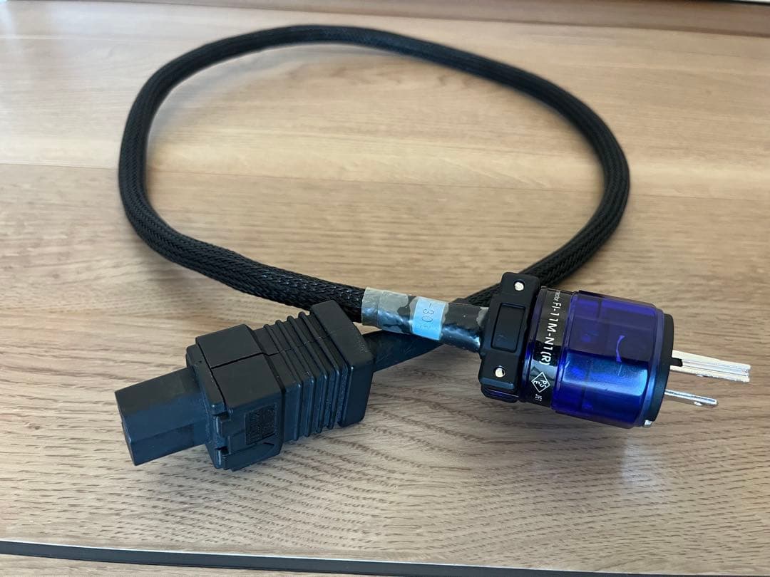 BellTech ベルテック電源ケーブルAC-301 　0.8m弱