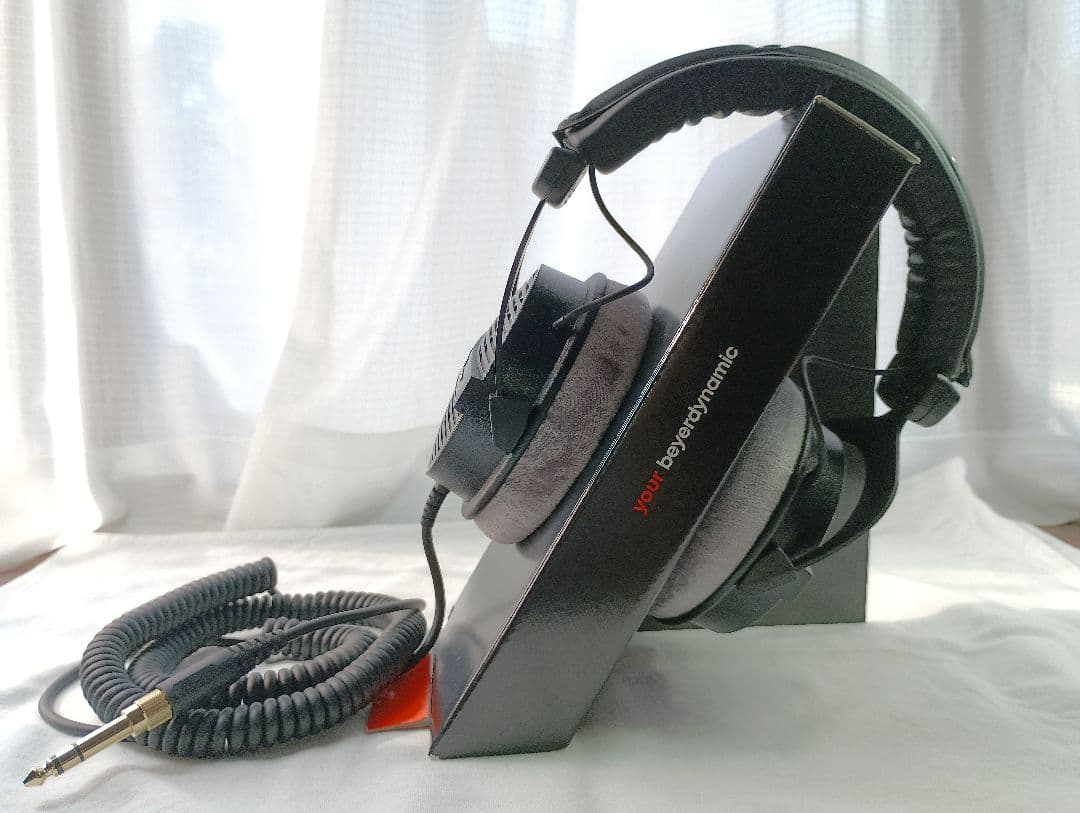 【美品】Beyerdynamic DT 990 PRO 250Ω