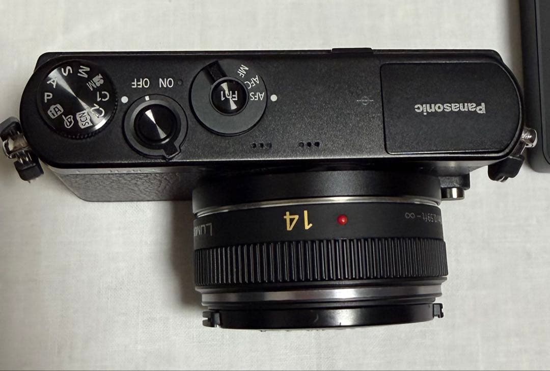 Panasonic LUMIX DMC-GM1K ブラック [中古美品]