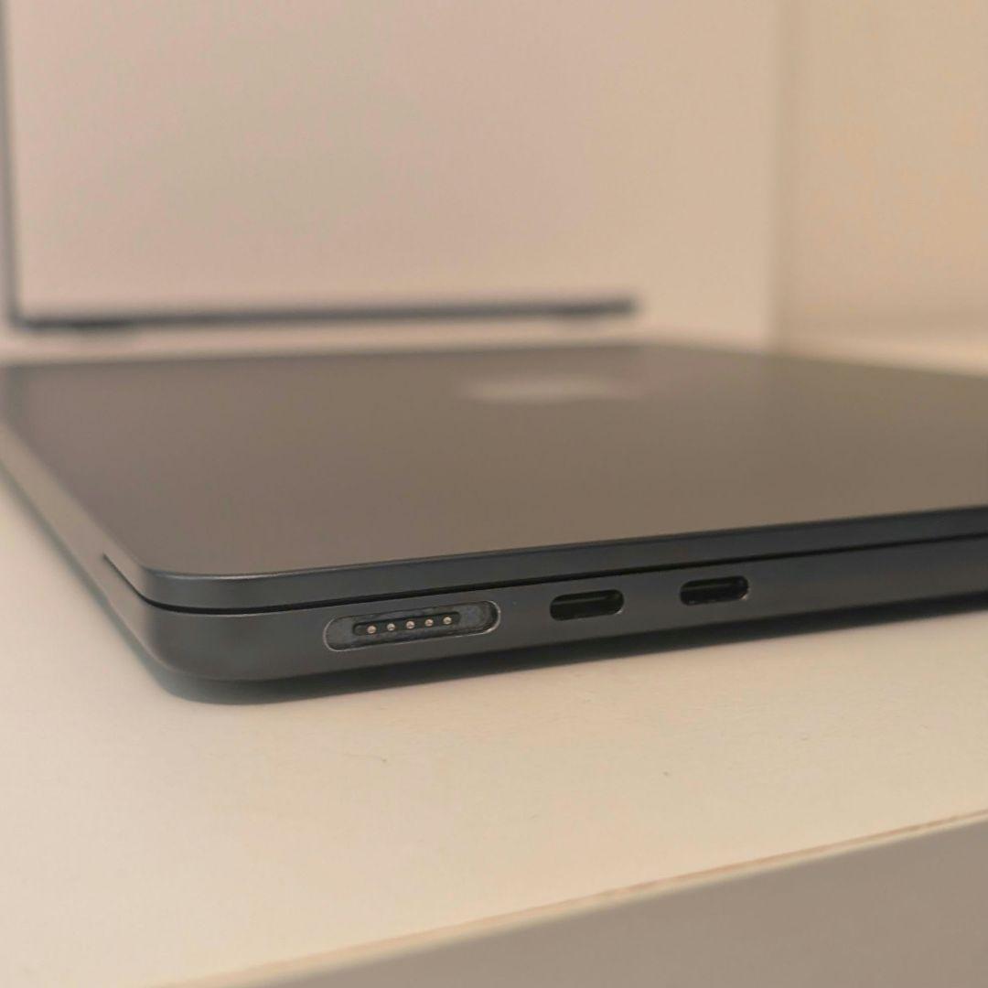 MacBook Air M2 本体 ミッドナイト