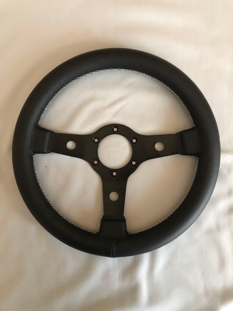 3スポーク レザー ステアリングホイール30パイ