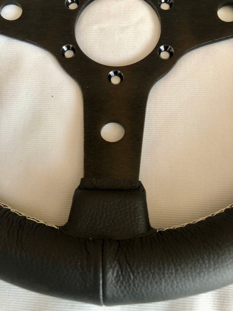 3スポーク レザー ステアリングホイール30パイ