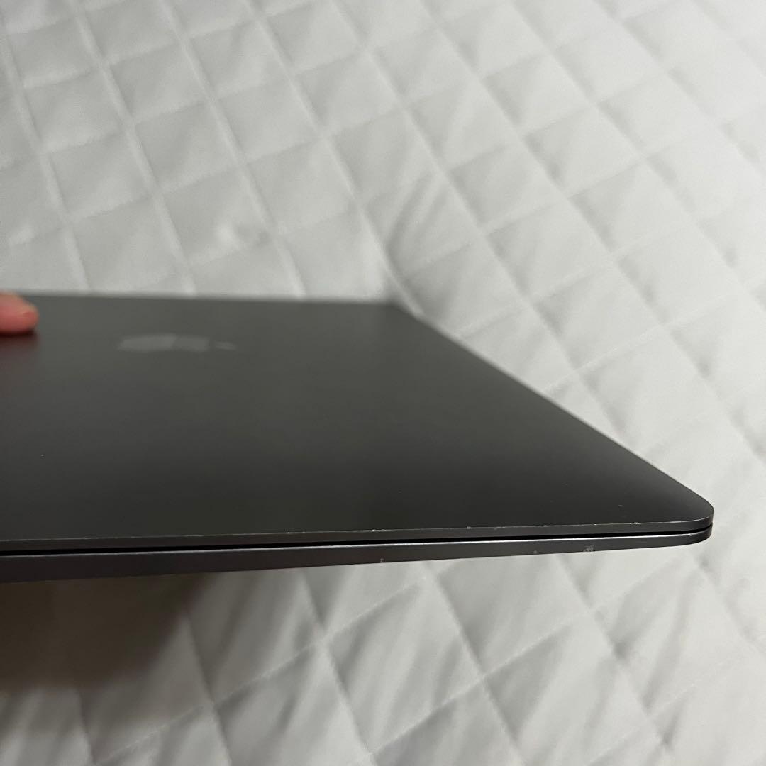 MacBook本体 Apple MacBook Air 8GB 256GB