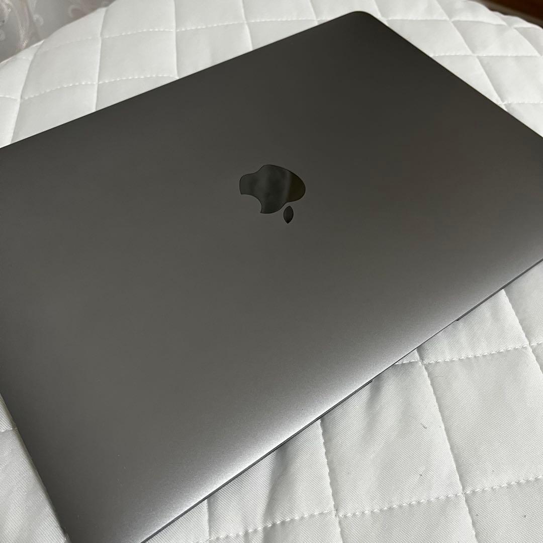 MacBook本体 Apple MacBook Air 8GB 256GB