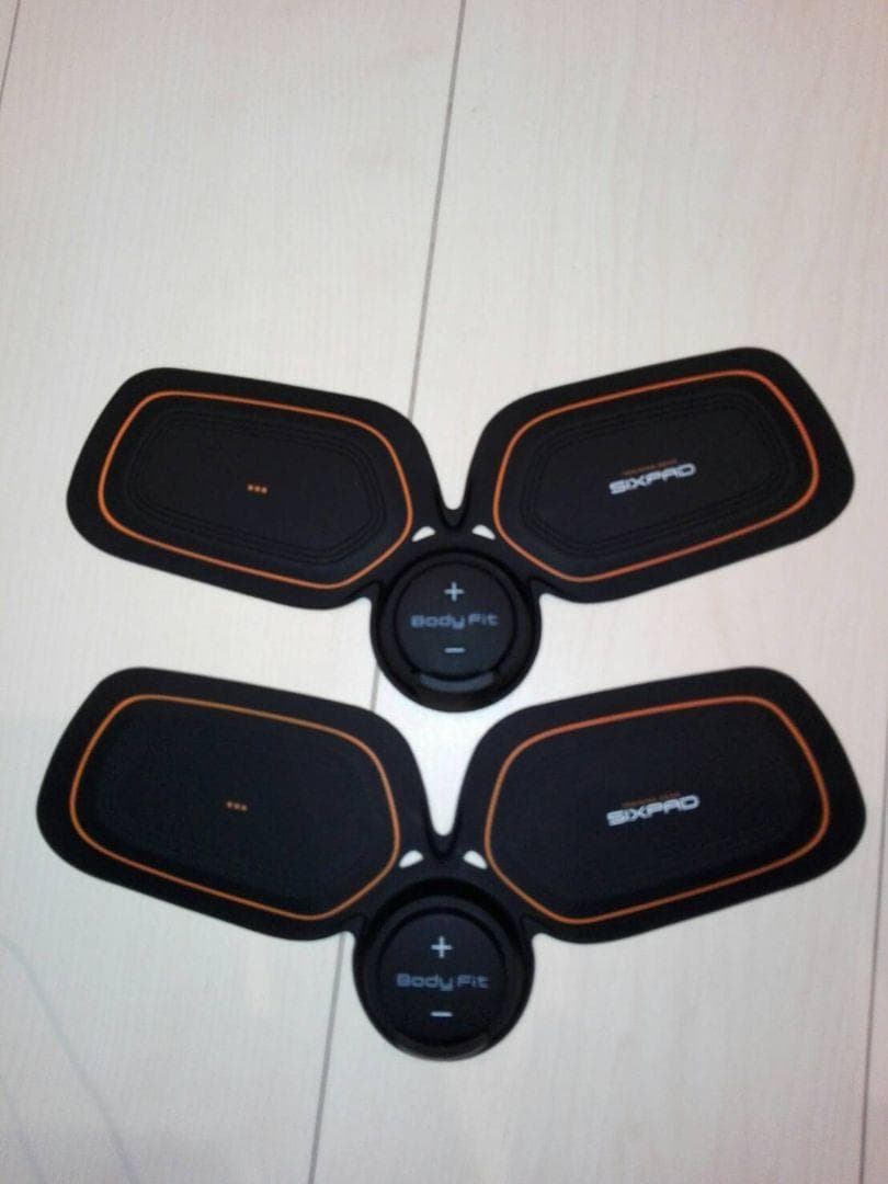 ボディフィット２×２台セット 正規品シックスパッド SIXPAD 充電式