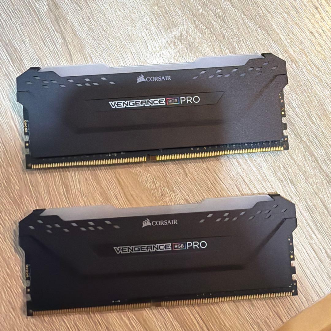 メモリー Corsair vengeance ddr4 3200MHz 16GB