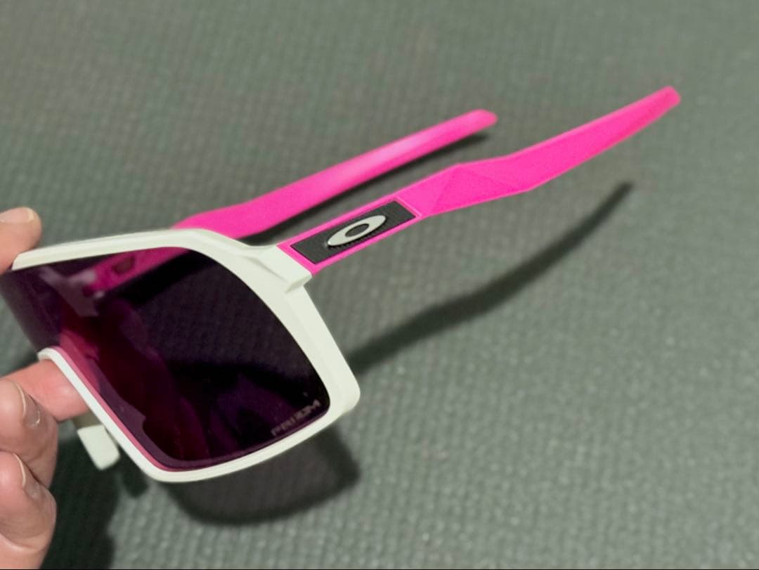 【週末お値下げ中】Oakley sutro オークリー スートロ