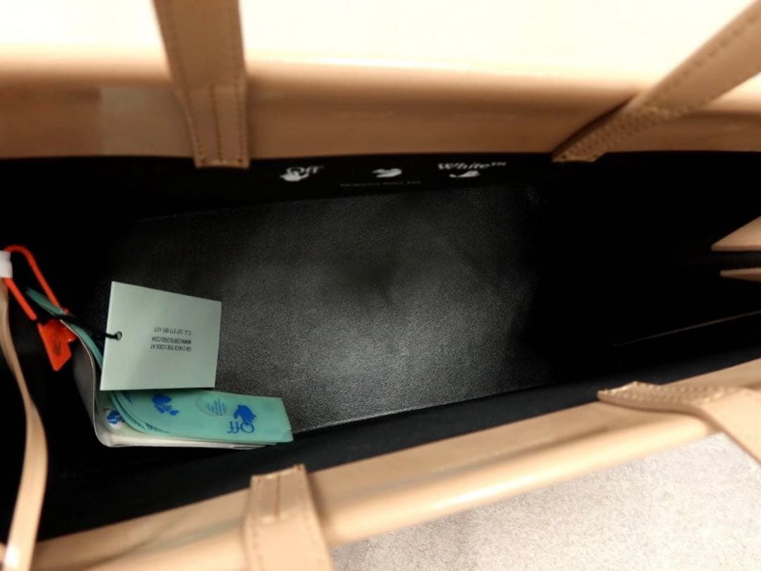 あ*ず様 超美品　希少　Off-White オフホワイト　エナメル 2wayトー