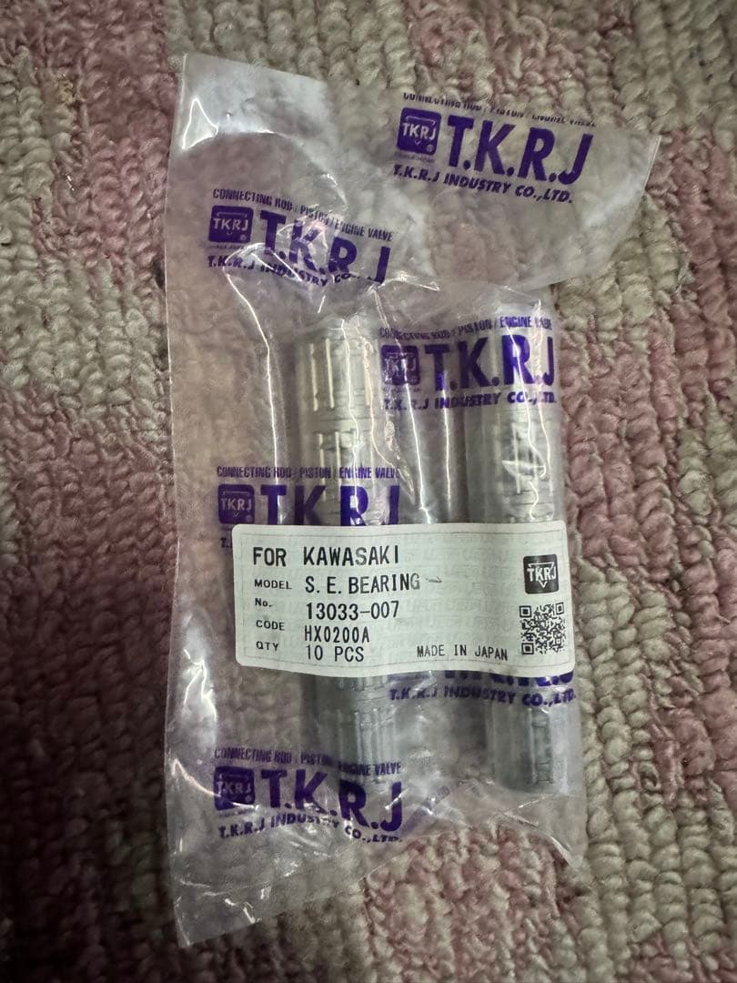 純正ニードルベアリング　ピストンピン　kh250 kh400 250ss