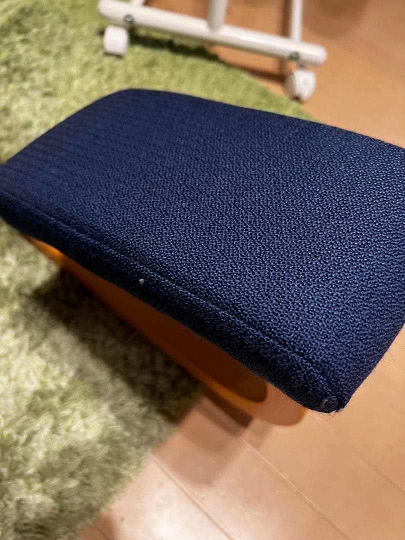 STOKKE バリアブルバランスチェア　ネイビー