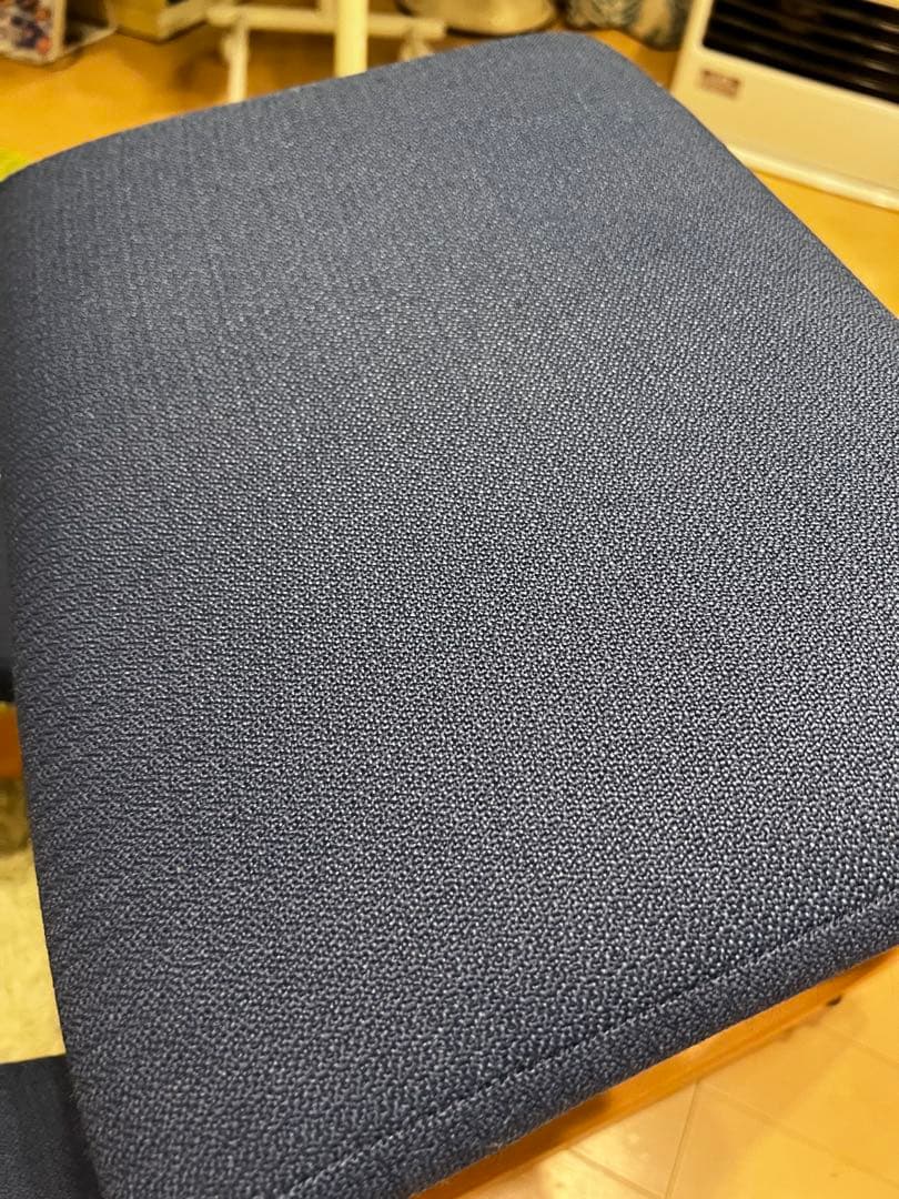 STOKKE バリアブルバランスチェア　ネイビー