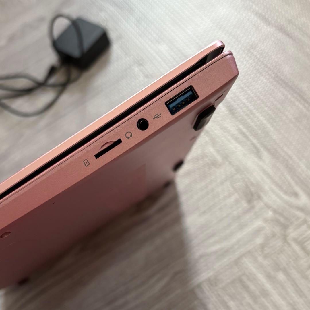 美品 ピンクノートパソコン 約16インチ／初期化済