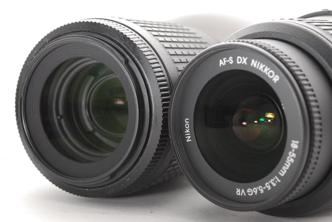 ◆新品級ショット数◆Nikon D5200　スマホ転送　お得なダブルレンズセット