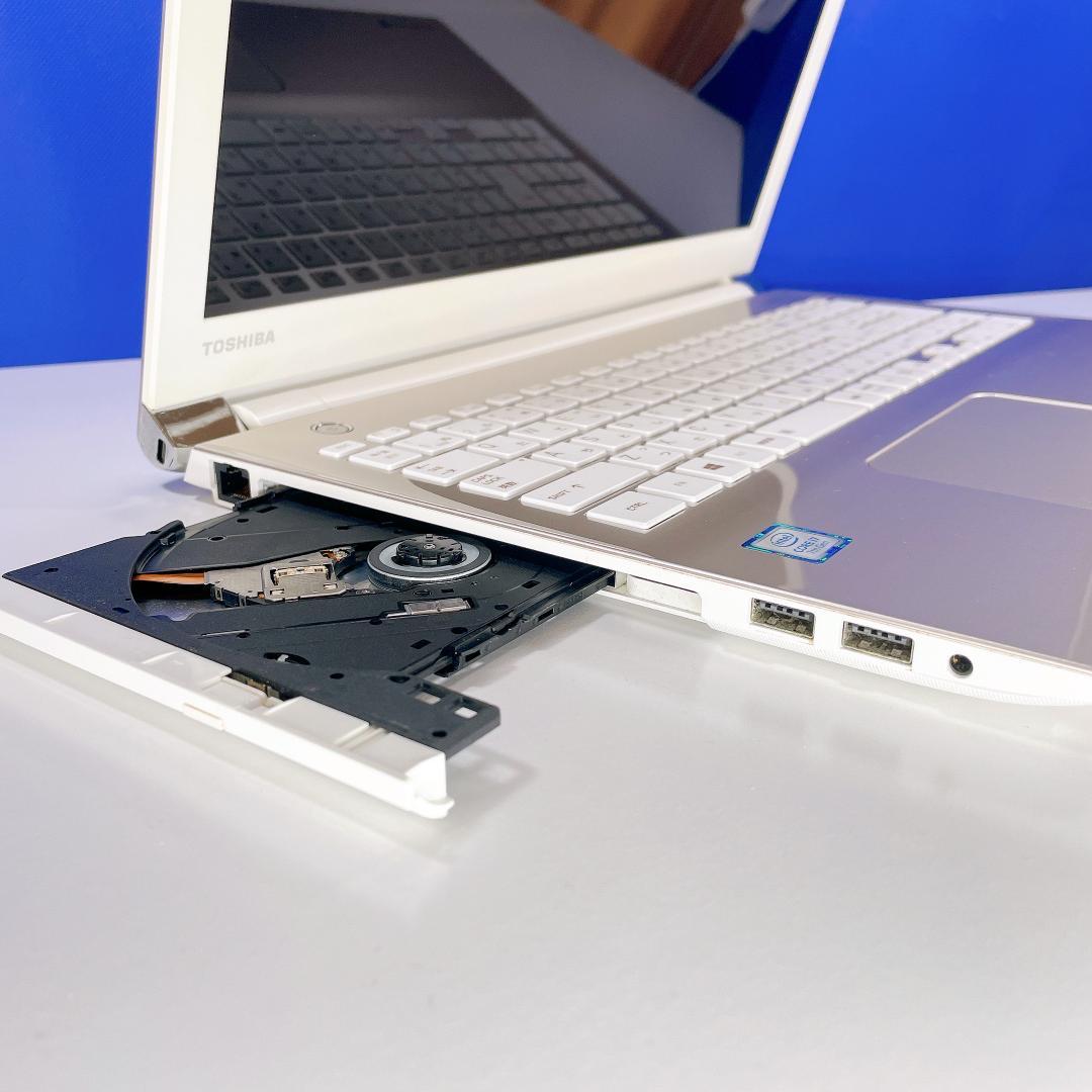 レポート作成にも！Corei7カメラ付ノートパソコン✨Windows11＆SSD