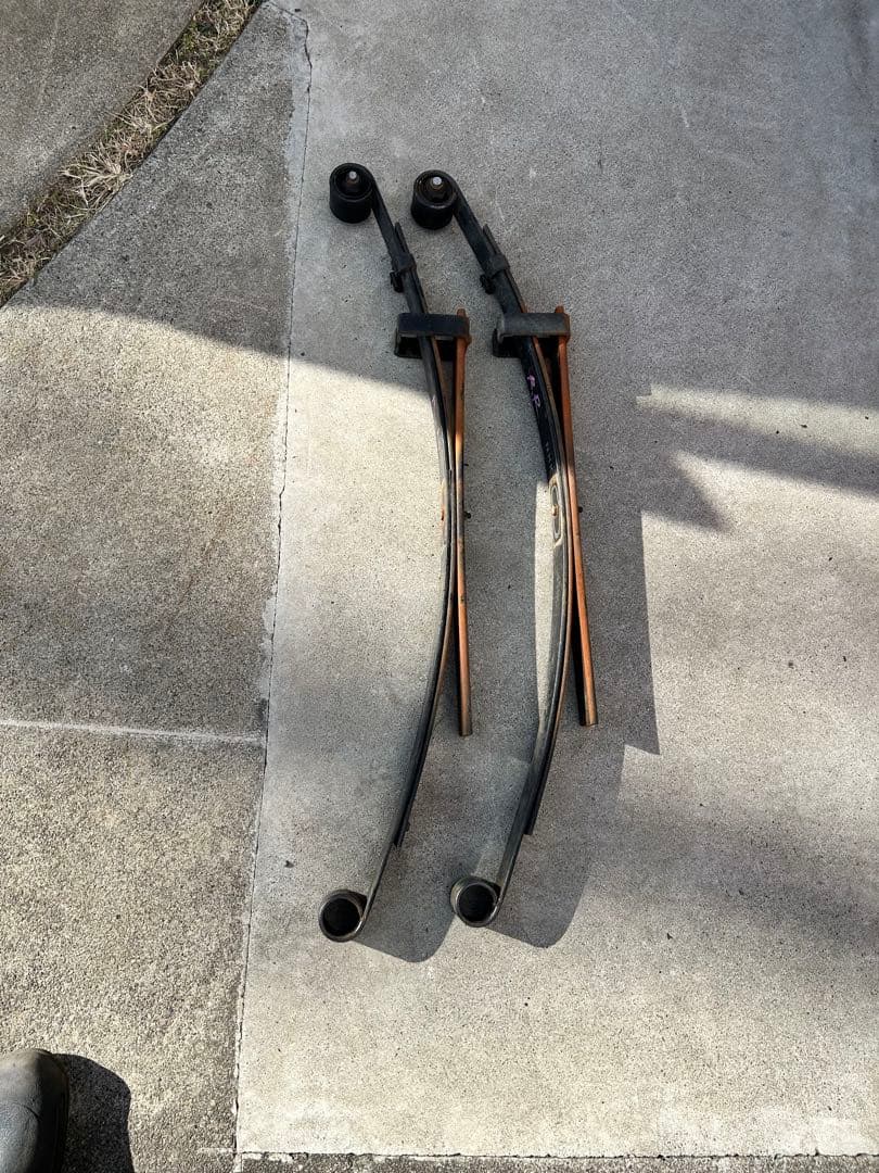 スズキ ジムニー ja11 純正 リーフ リア