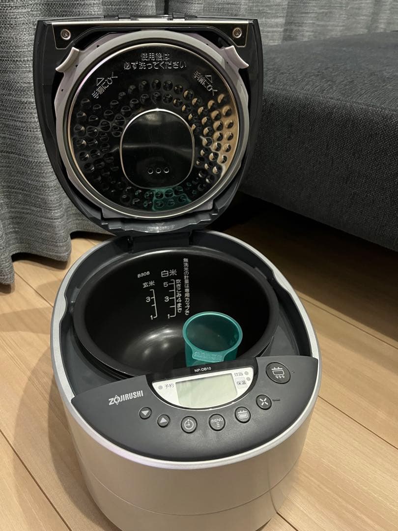 象印 IH炊飯器 NP-DB10 グレー✖️シルバー【美品】