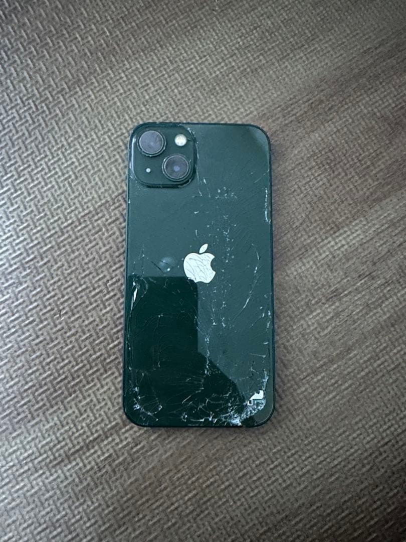 Apple iPhone 13 本体 グリーン　128