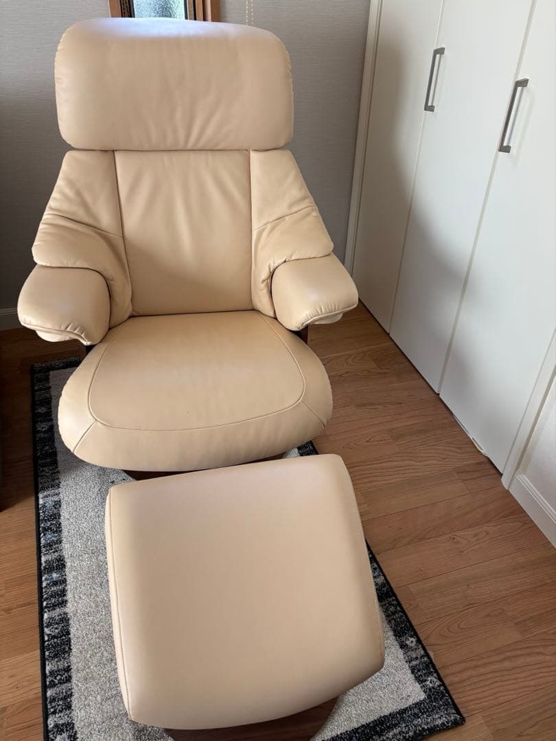 【セール】【美品】カリモク　ザ・ファーストRU73 Mサイズ　オットマンセット