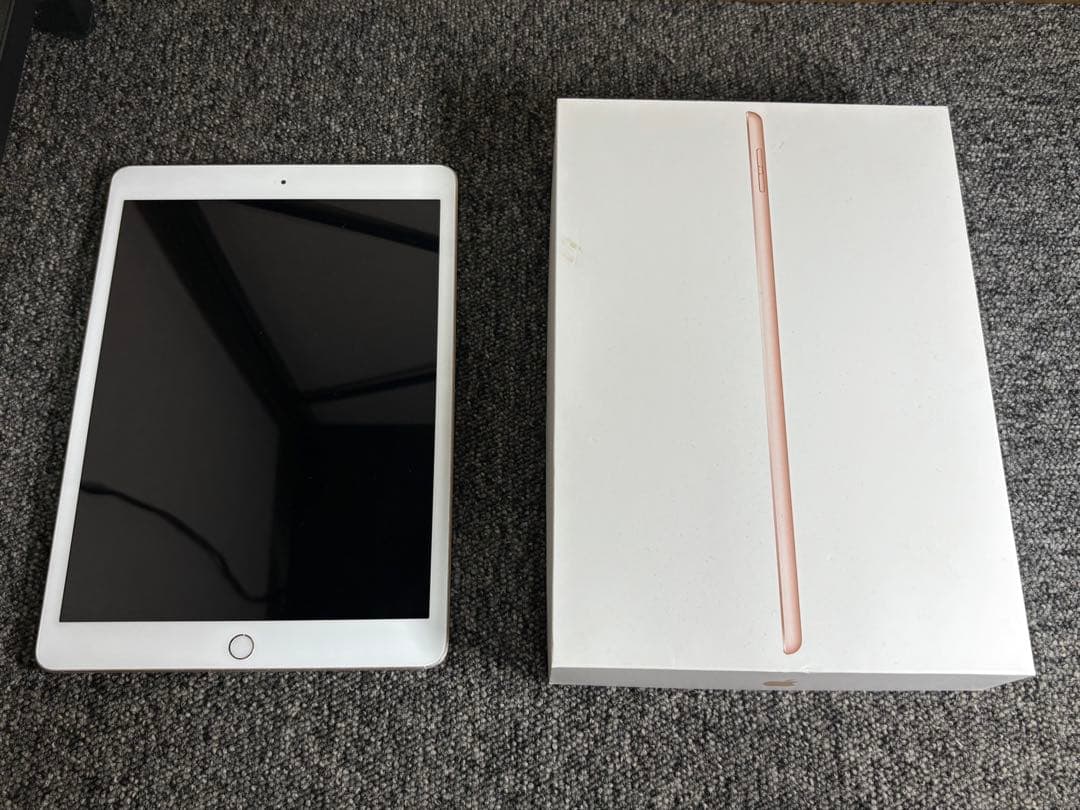 【動作品】Apple iPad 第7世代　ゴールド 本体