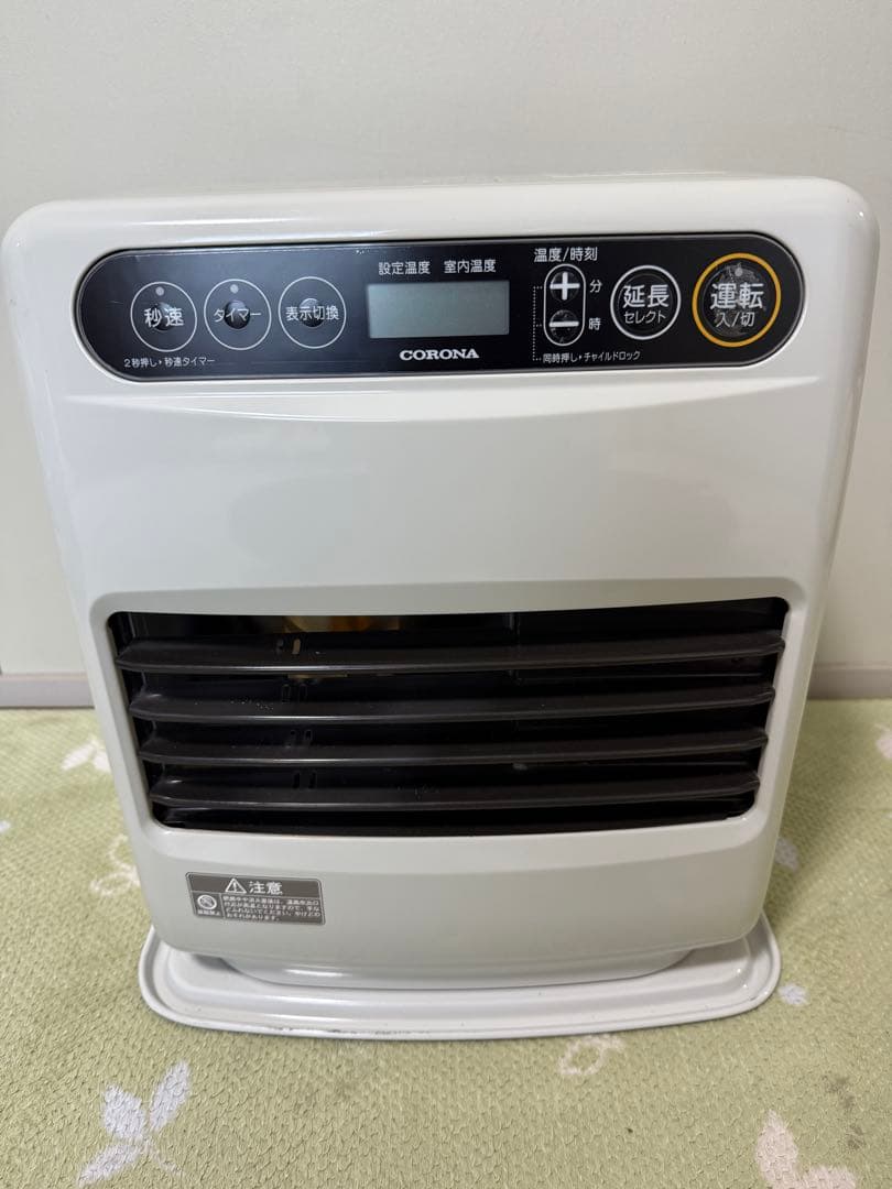 コロナ 2021年式　石油ファンヒーター ホワイト