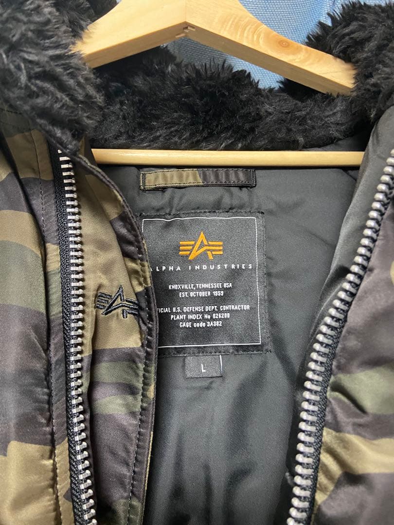 【新品同様】アルファインダストリーズ フライトジャケット スリム