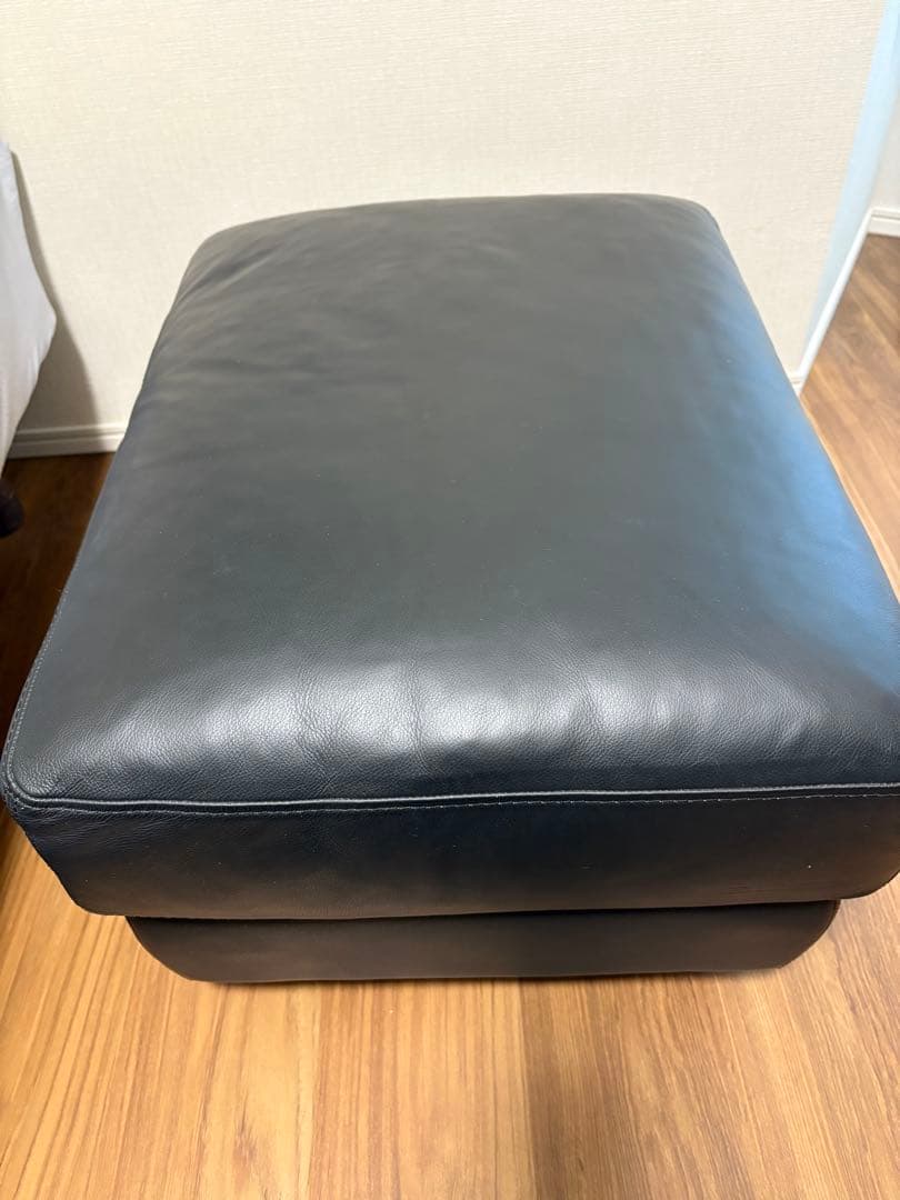 dura 黒 レザー オットマン　【直接取りに来てくれる方限定】　値下げ！