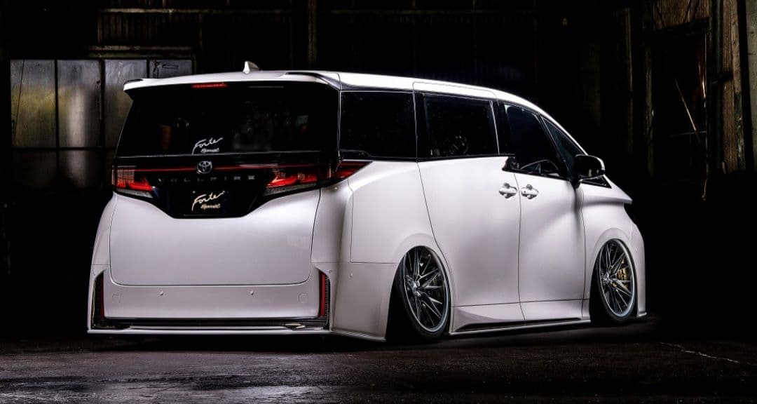 大特価！新品未使用 FORTE 40ヴェルファイア エアロセット ブラック202