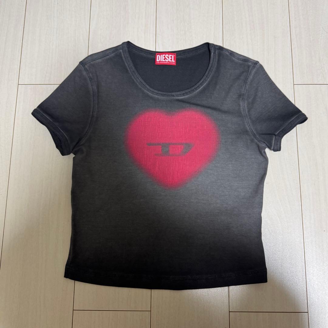 DIESEL ハートプリント Tシャツ