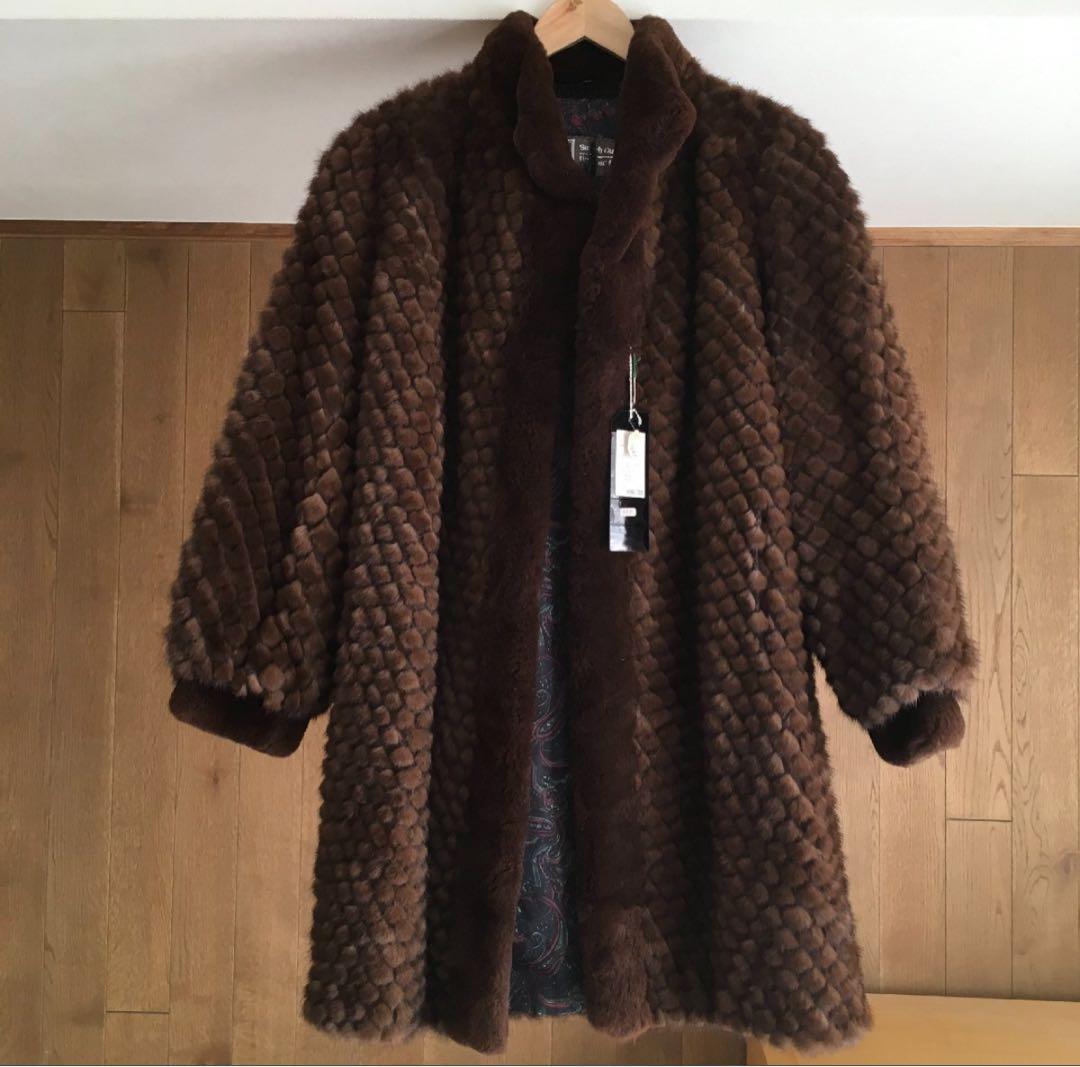 90万　極美品 SAGA MINK ミンク 　オポサム柔らか　 裏地柄　コート