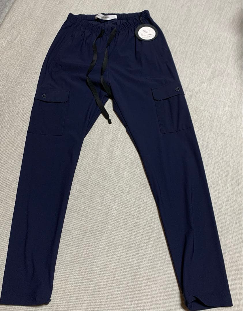 未使用新品　COGTHEBIGSMOKE カーゴパンツ