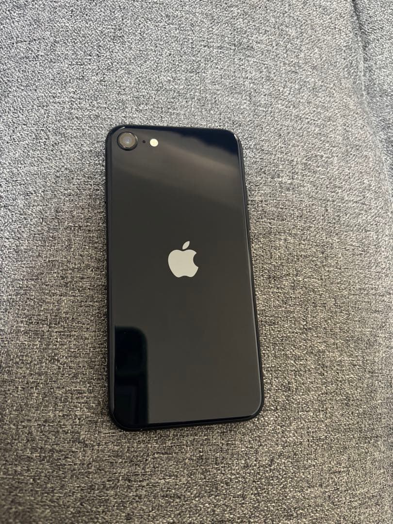 iPhone SE（第三世代）128GB バッテリー100%