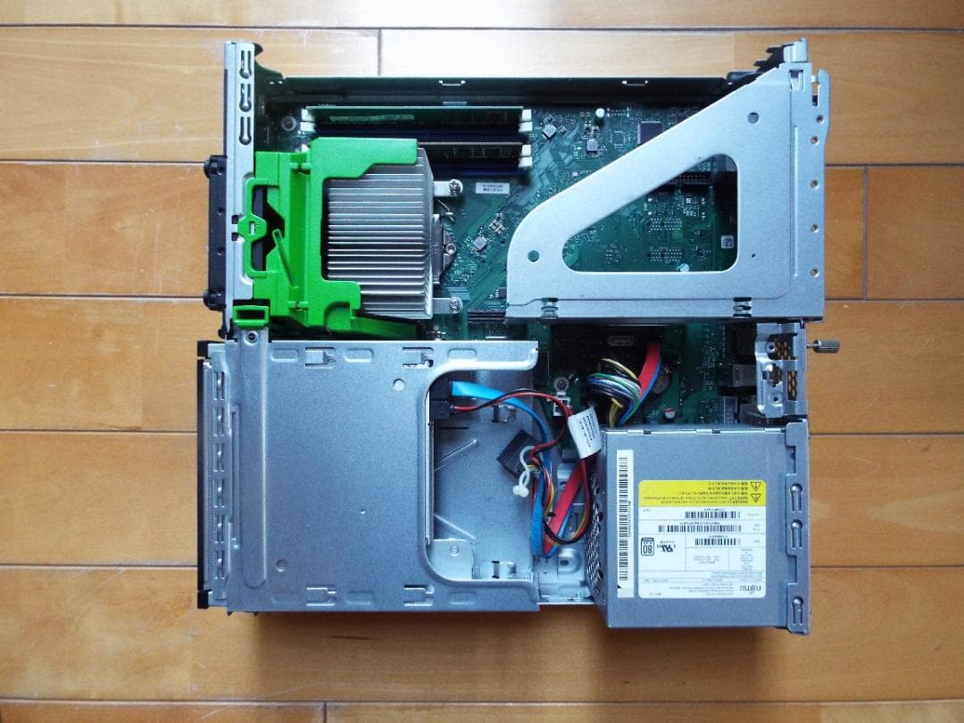 Windowsデスクトップ ESPRIMO D588/TX i3-8100 8G SSD256G+HDD