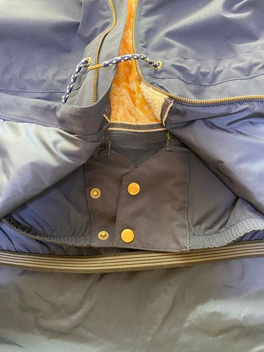 Burton スノボーウエア