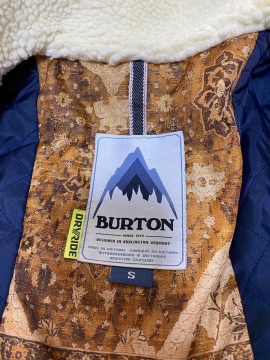 Burton スノボーウエア