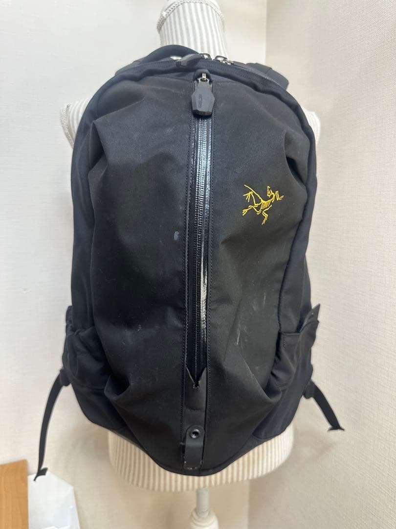 三角定規先輩様 Arc'teryx arro16 ブラックバックパック