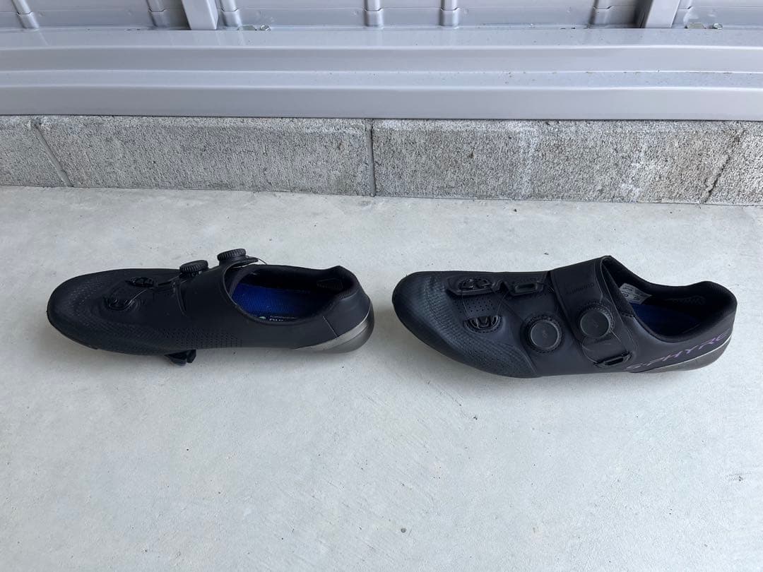 Shimano RC902ブラック シューズ ダイヤル式 クリートカバー付き。