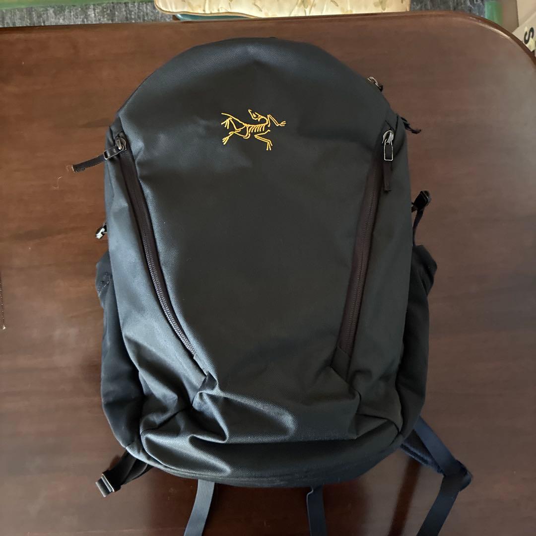【美品】ARC'TERYX アークテリクス　ブラックリュック　マンティス　26